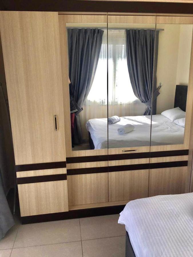 Luxury Two-Bedroom Apartment In Amazing Place Lukomorye C4 Karavas  Exterior photo